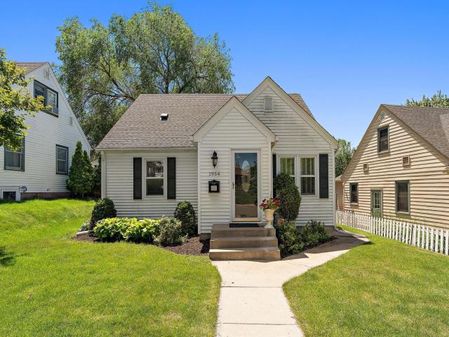 1954 Saunders Avenue Saint Paul MN 55116 - MLS# 7093215