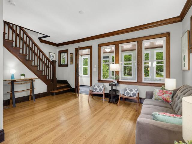 1202 Thomas Avenue Saint Paul MN 55104 - MLS# 7093468