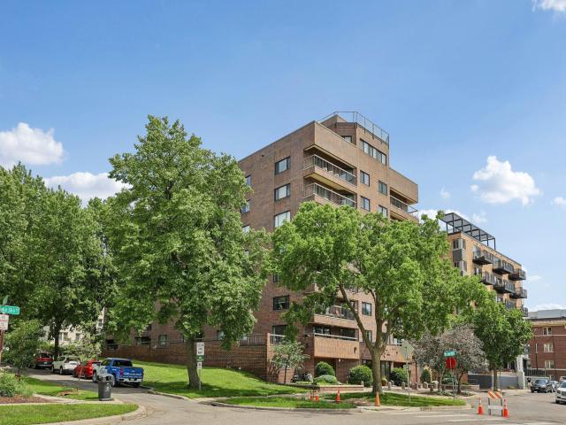2885 Knox Avenue S Unit 707 Minneapolis MN 55408 - MLS# 7093583