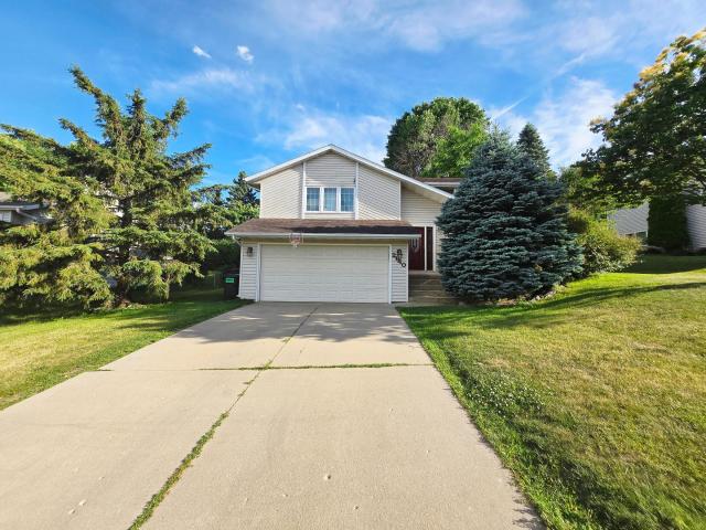 2640 59th Street NW Rochester MN 55901 - MLS# 7093738