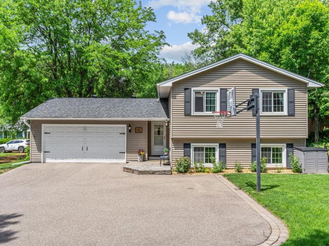 1180 Lake Lucy Road Chanhassen MN 55317 - MLS# 7093770