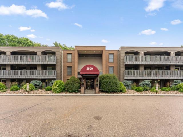 2800 Hamline Avenue N Unit 216 Saint Paul MN 55113 - MLS# 7093814
