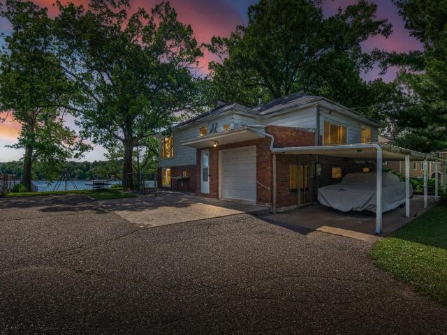 450 W Horseshoe Drive Shoreview MN 55126 - MLS# 7093817