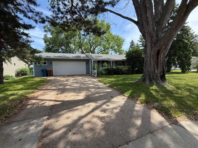 2203 Lakeaires Boulevard Saint Paul MN 55110 - MLS# 7094090