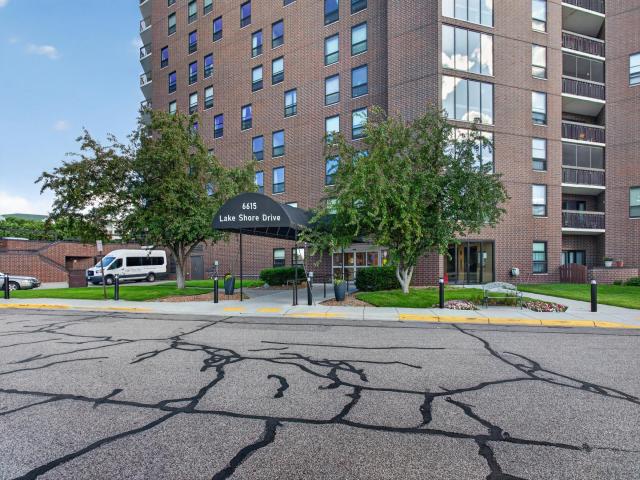 6615 Lake Shore Drive S Unit 304 Minneapolis MN 55423 - MLS# 7094173