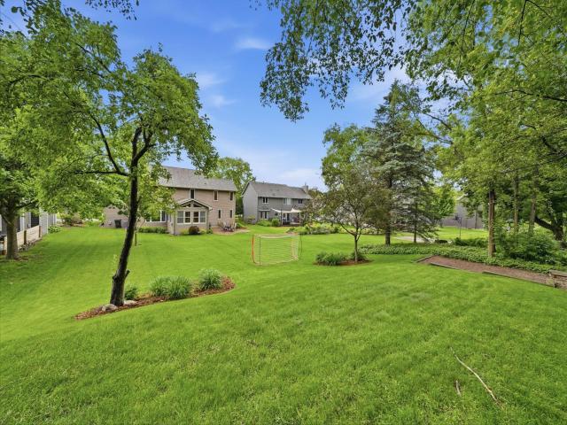 4085 Deerwood Trail Eagan MN 55122 - MLS# 7094296