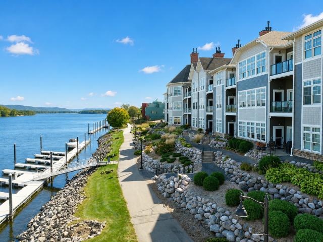 225 Lawrence Boulevard W Unit 301 Wabasha MN 55981 - MLS# 7094412