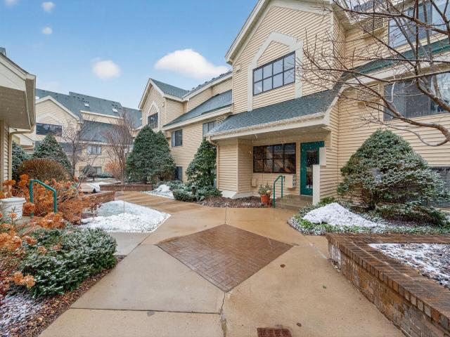 7606 York Avenue S Unit 7107 Minneapolis MN 55435 - MLS# 7094493