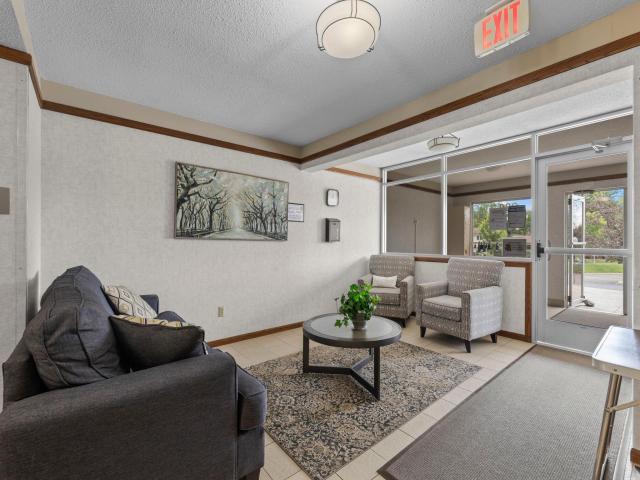2801 Flag Avenue N Unit 212 Minneapolis MN 55427 - MLS# 7094595