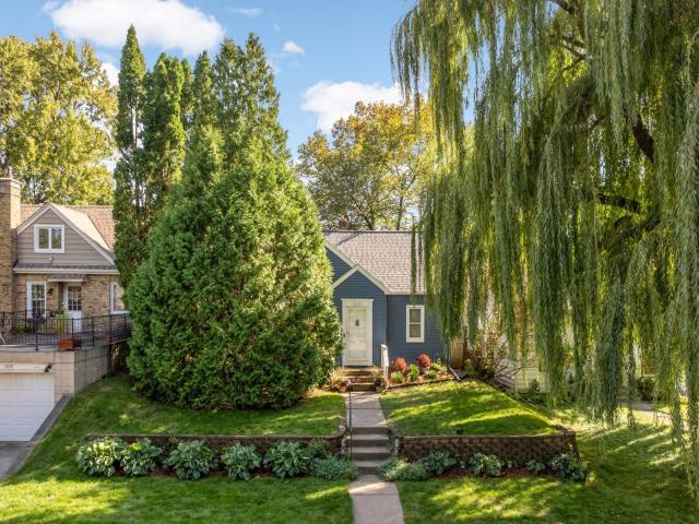 3331 Parkview Boulevard Minneapolis MN 55422 - MLS# 7094599
