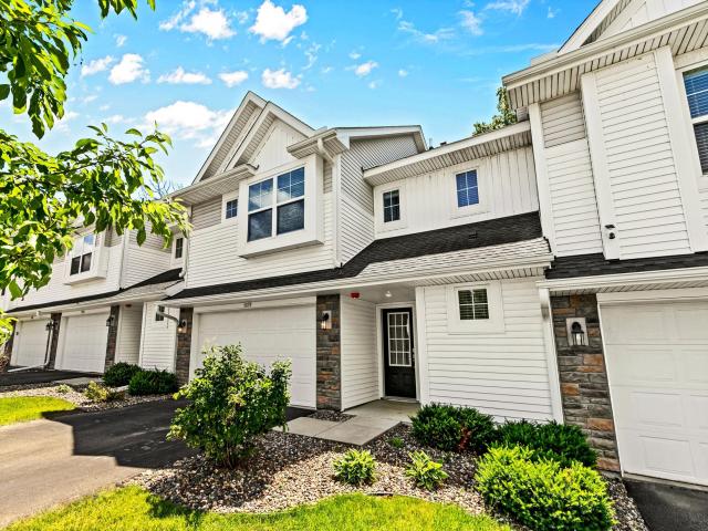 5899 Moonlight Way NE Prior Lake MN 55372 - MLS# 7094728