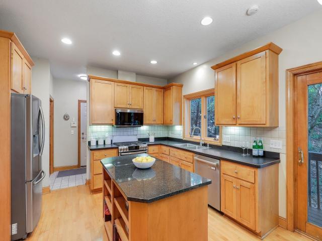 5900 Vernon Avenue S Edina MN 55436 - MLS# 7094798