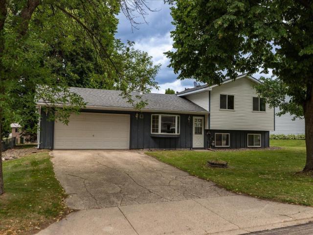 660 24th Street NE Owatonna MN 55060 - MLS# 7094863