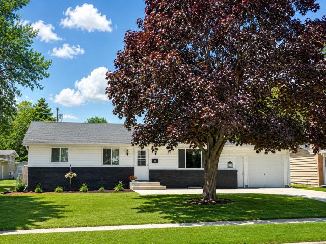 1803 Knight Avenue N Glencoe MN 55336 - MLS# 7094975