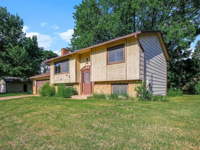 8009 Noble Avenue N Brooklyn Park MN 55443 - MLS# 7094977