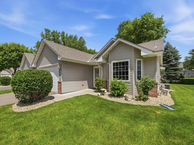 922 105th Avenue NW Minneapolis MN 55433 - MLS# 7095119