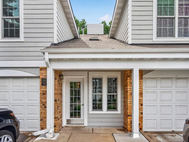 6167 Chasewood Parkway Unit 202 Minnetonka MN 55343 - MLS# 7095153