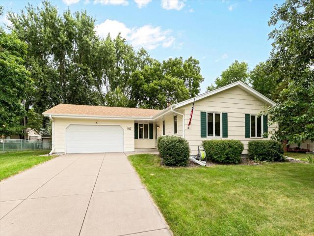 917 Arbogast Street Shoreview MN 55126 - MLS# 7095155