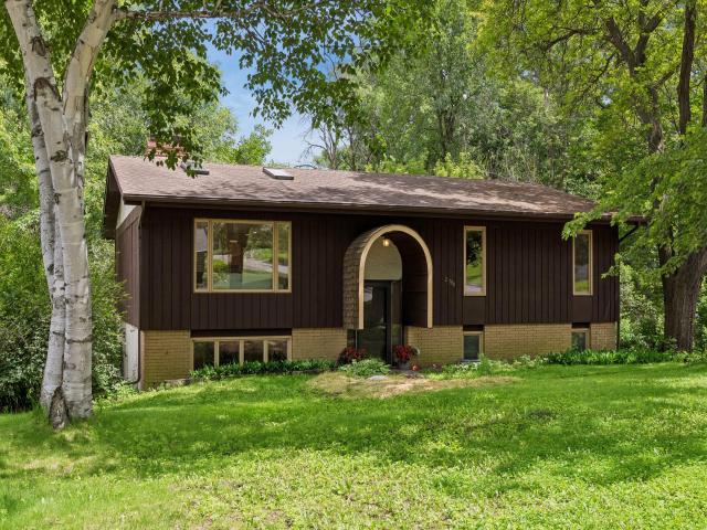 2700 Kyle Avenue N Minneapolis MN 55422 - MLS# 7095211