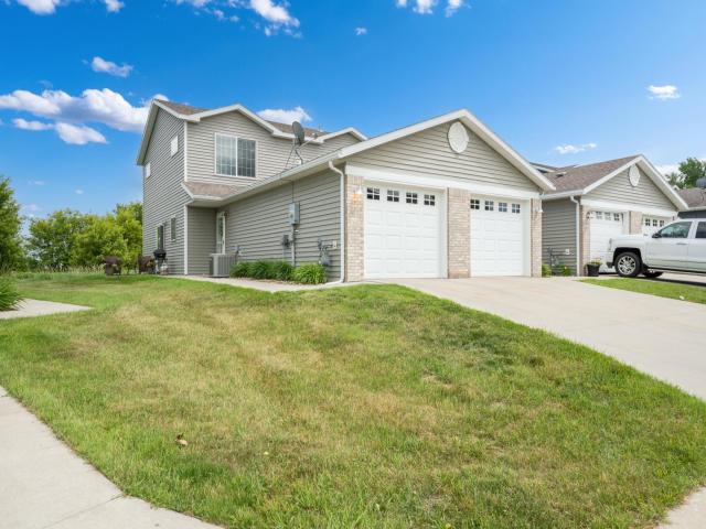 519 Pointe Court SW Rochester MN 55902 - MLS# 7095312