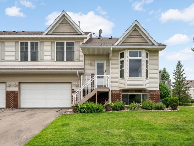 20683 Hampshire Way Lakeville MN 55044 - MLS# 7095377
