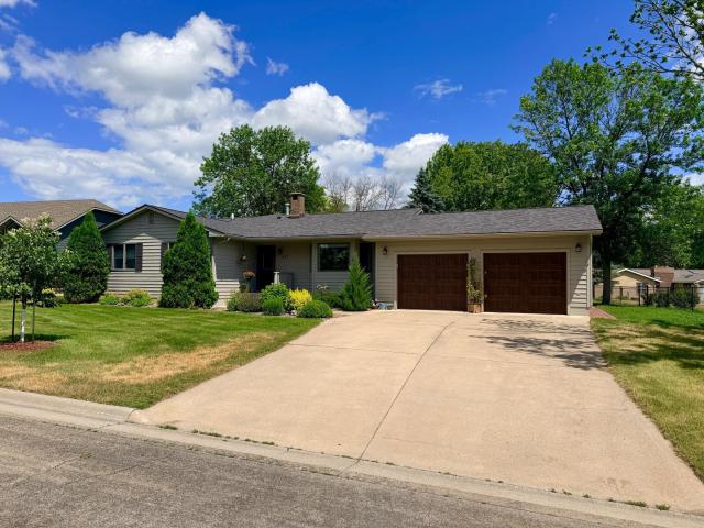 437 Crescent Drive Albert Lea MN 56007 - MLS# 7095534