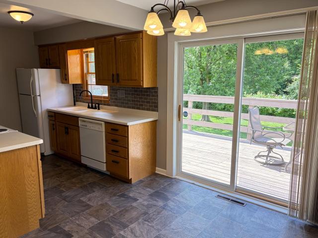 1049 Maple Street Red Wing MN 55066 - MLS# 7095611
