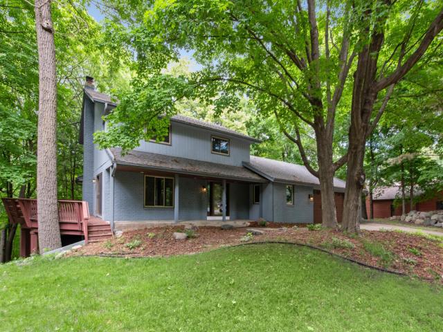 151 Choctaw Circle Chanhassen MN 55317 - MLS# 7095761