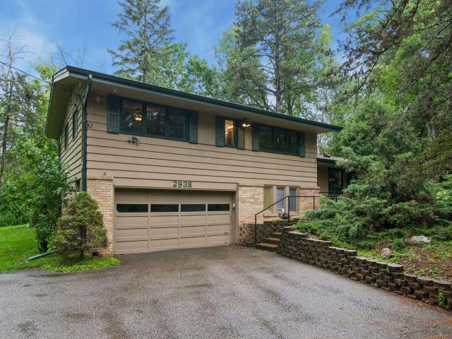 2938 Oak Lea Drive Wayzata MN 55391 - MLS# 7095829