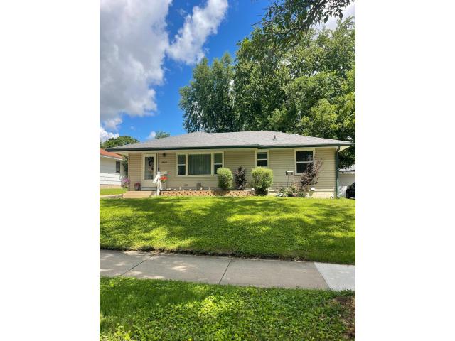 3929 5th Street NW Rochester MN 55901 - MLS# 7095844