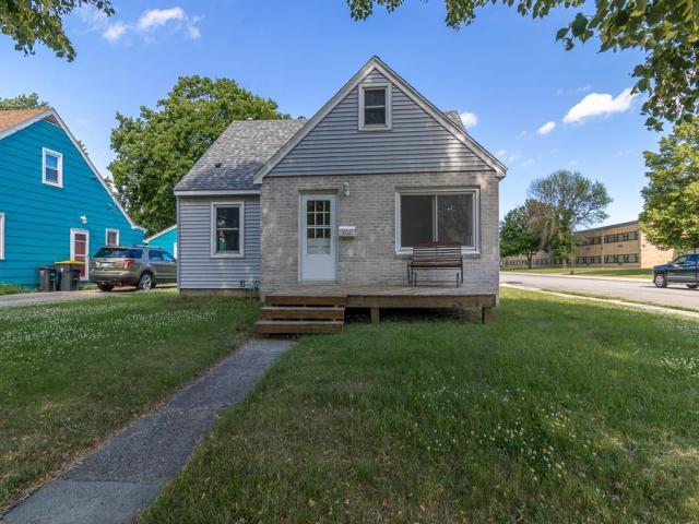 802 Center Street North Mankato MN 56003 - MLS# 7095929
