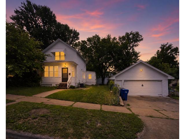 736 Plum Street Saint Paul MN 55106 - MLS# 7096033