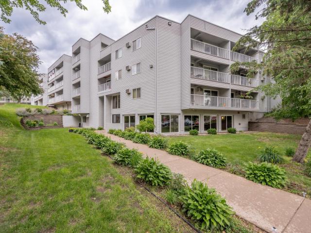 175 County Road B2 E Unit 429 Saint Paul MN 55117 - MLS# 7096138