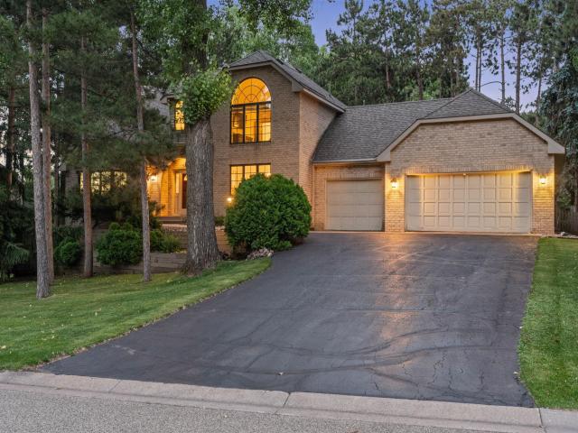 1315 Donegal Drive Woodbury MN 55125 - MLS# 7096313