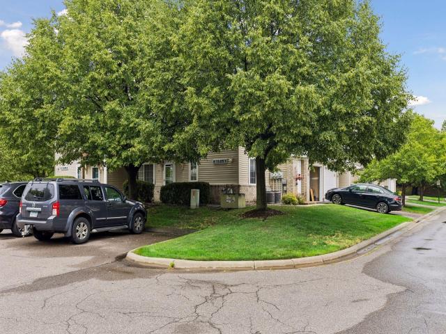 2240 Ranchview Lane N Unit 80 Plymouth MN 55447 - MLS# 7096431