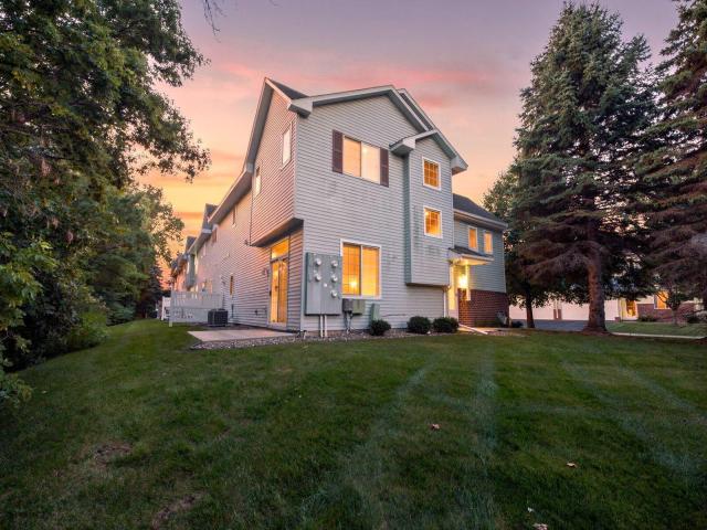 9050 Merrimac Lane N Maple Grove MN 55311 - MLS# 7096774