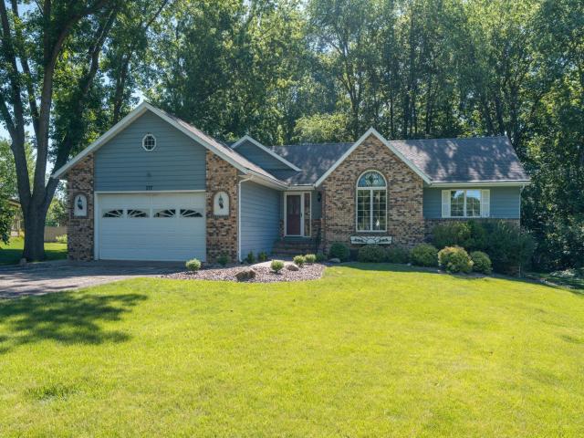 377 Carol Court Mankato MN 56003 - MLS# 7096863