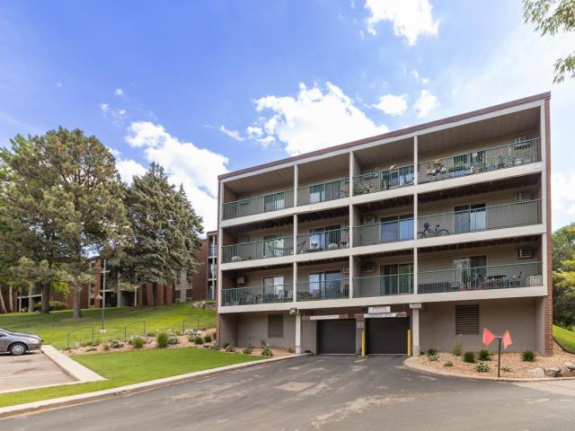 1700 Four Oaks Road Unit 219 Saint Paul MN 55121 - MLS# 7097481
