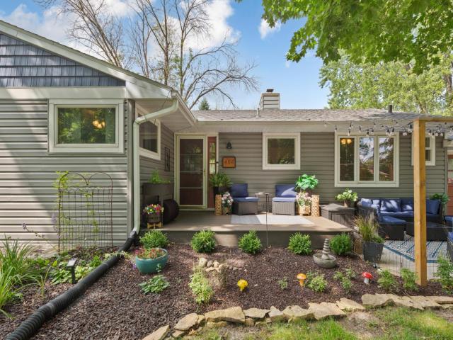 406 Ivanhoe Avenue W Northfield MN 55057 - MLS# 7097647