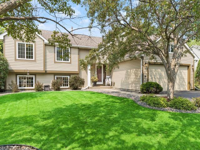 8625 Rosewood Lane N Osseo MN 55369 - MLS# 7097702