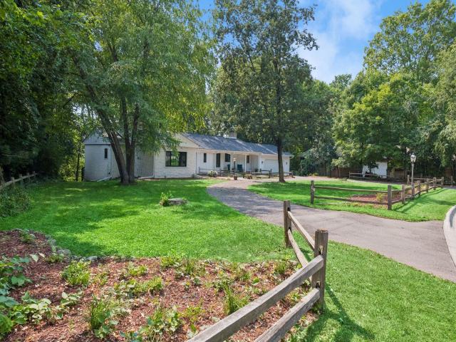 16805 Linden Drive Minnetonka MN 55345 - MLS# 7097718