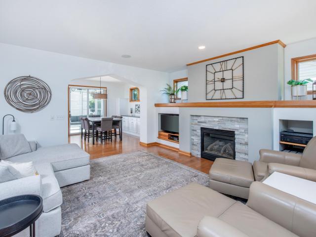 814 New Century Boulevard S Saint Paul MN 55119 - MLS# 7097814