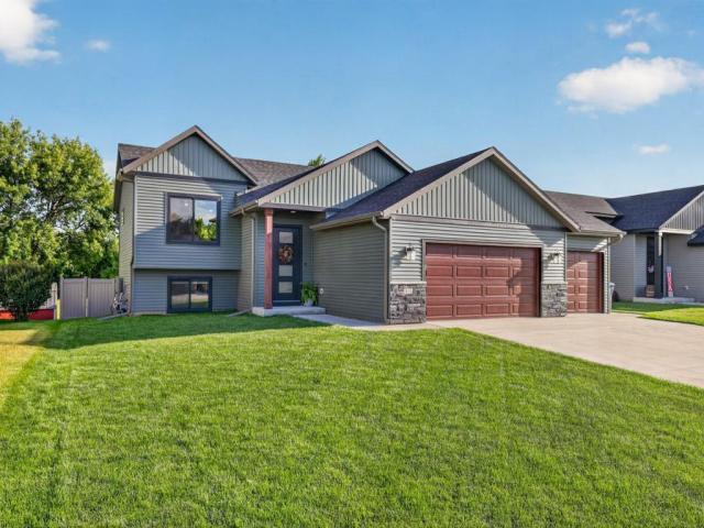 419 Skogen Drive Kenyon MN 55946 - MLS# 7097846