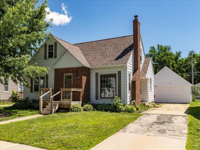 1108 12th Avenue NE Rochester MN 55906 - MLS# 7097852
