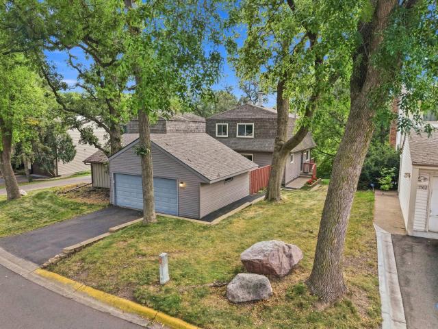 5486 W Bavarian Pass Minneapolis MN 55432 - MLS# 7098103