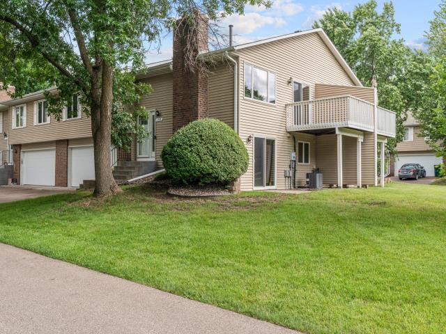 4656 Ridge Cliff Drive Eagan MN 55122 - MLS# 7098127