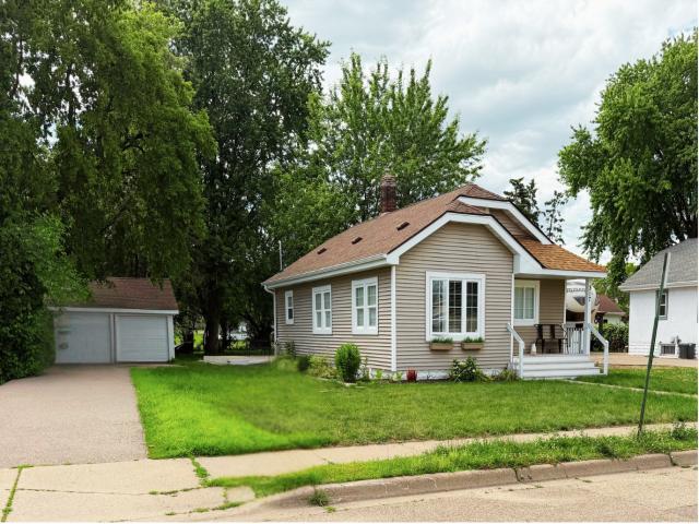317 1st Avenue NW Osseo MN 55369 - MLS# 7098192