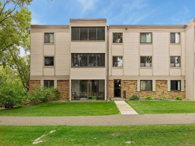 10540 43rd Avenue N Unit 111 Minneapolis MN 55442 - MLS# 7098352