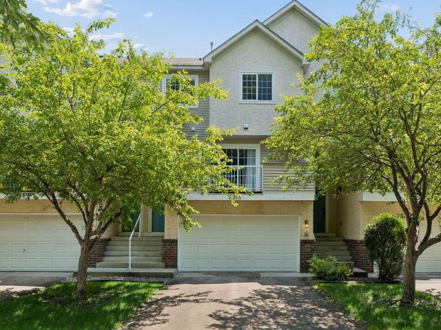 306 Brickyard Drive Chaska MN 55318 - MLS# 7098408