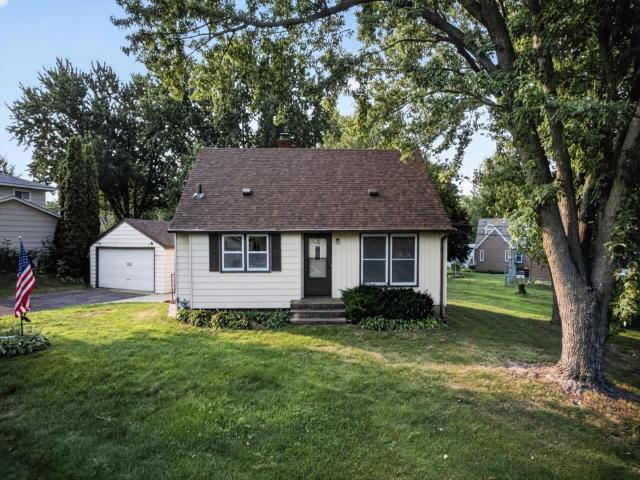 1220 Frisbie Avenue Saint Paul MN 55109 - MLS# 7098524